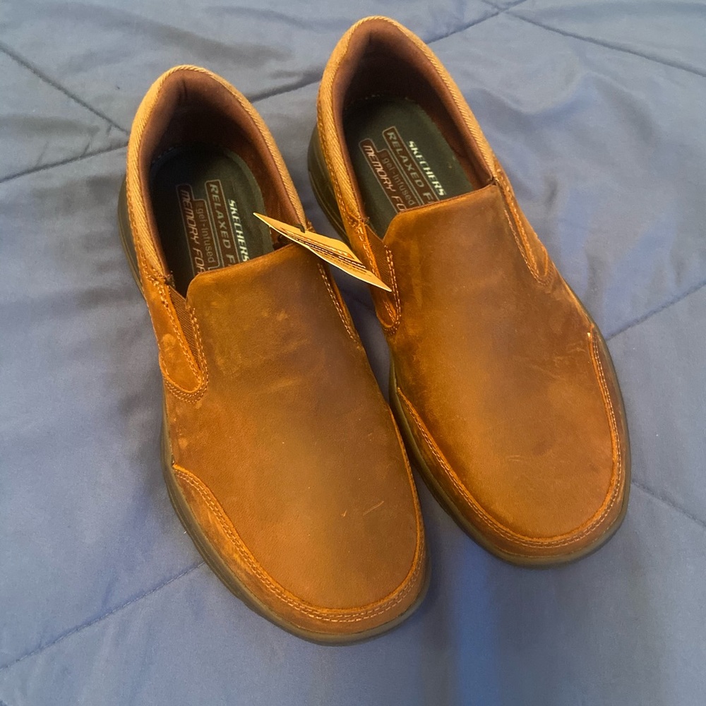 Men’s Dark Brown Skechers Slide-On Loafers 7